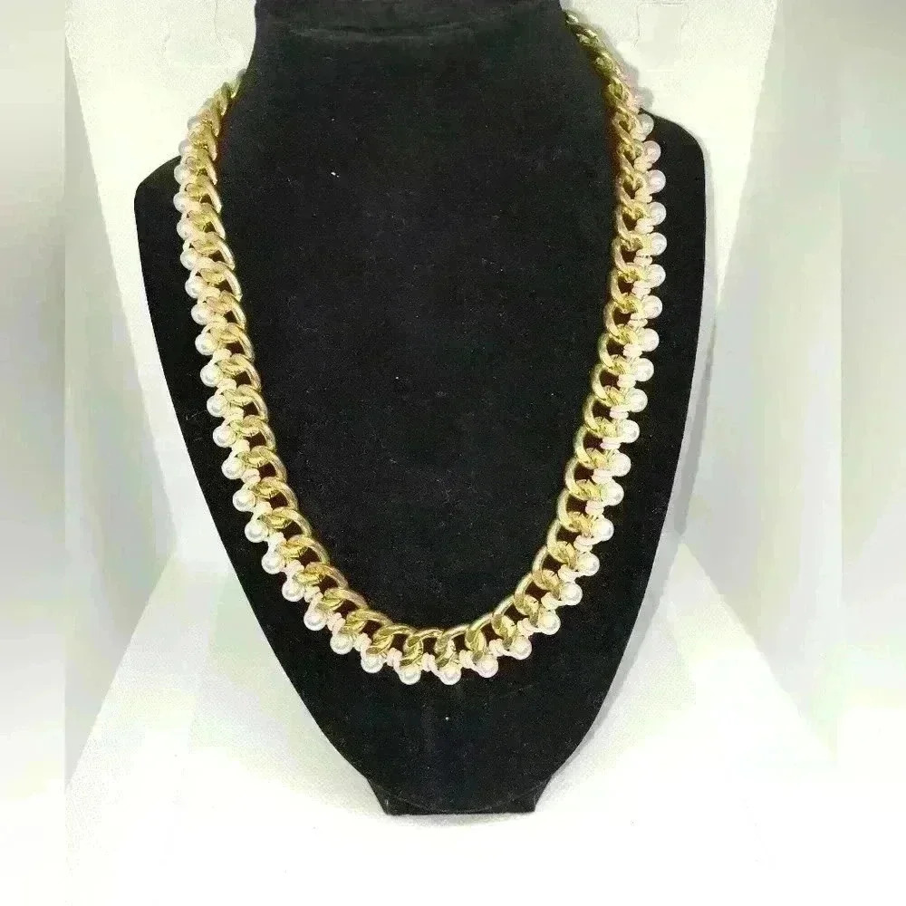 PLUNDER Pink/White/Gold Choker 17 inches plus 3 inch extender
